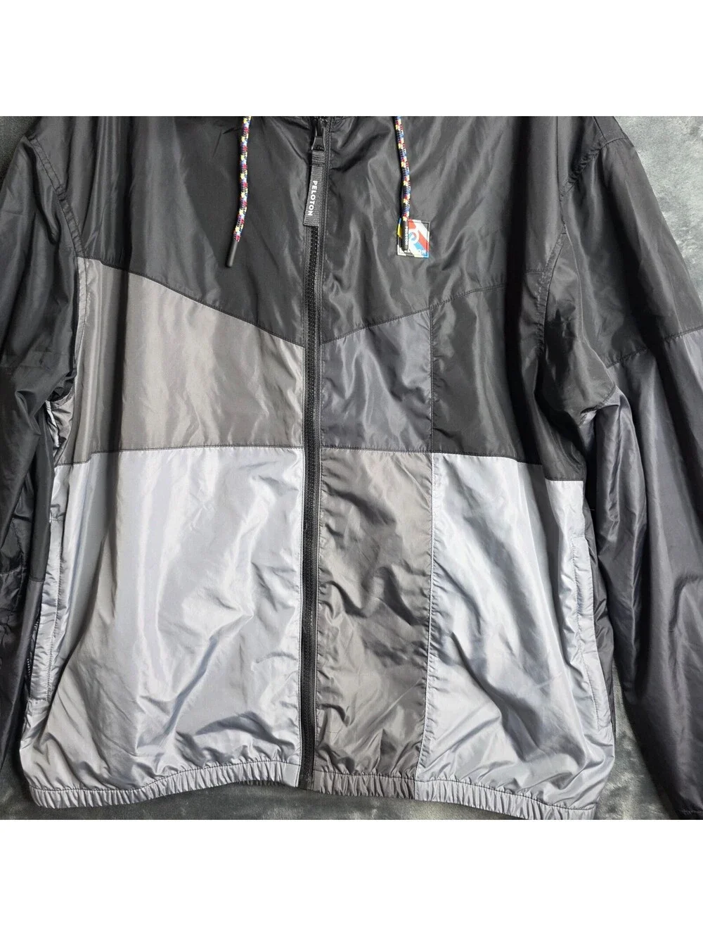 N/A peloton windbreaker
